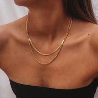 Elegant 18K Gold Flat Snake Necklace